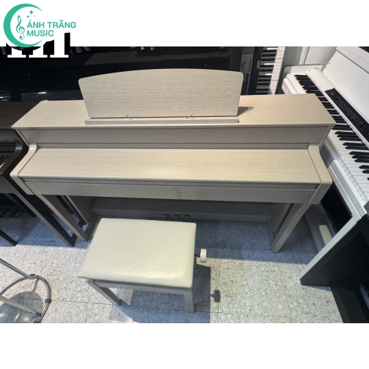 Yamaha CLP 645