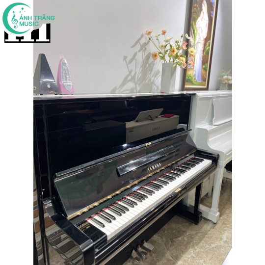 YAMAHA U3H 