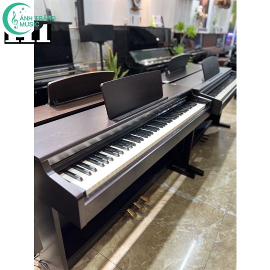 YAMAHA YDP-164 R